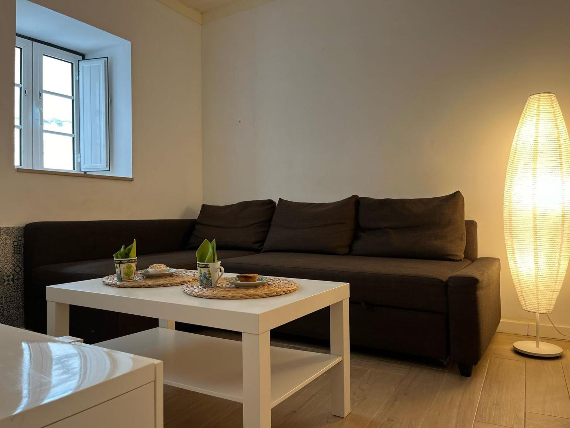 Ferienhaus In Alfama For Two
